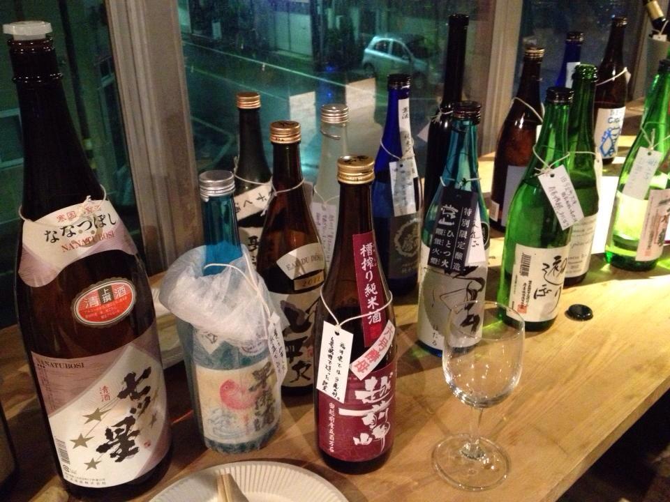 福井の蔵元や酒販店、日本酒好きが集まる会で、地酒と極粗挽きそばニョッキの組み合わせを楽しんでいただきました。