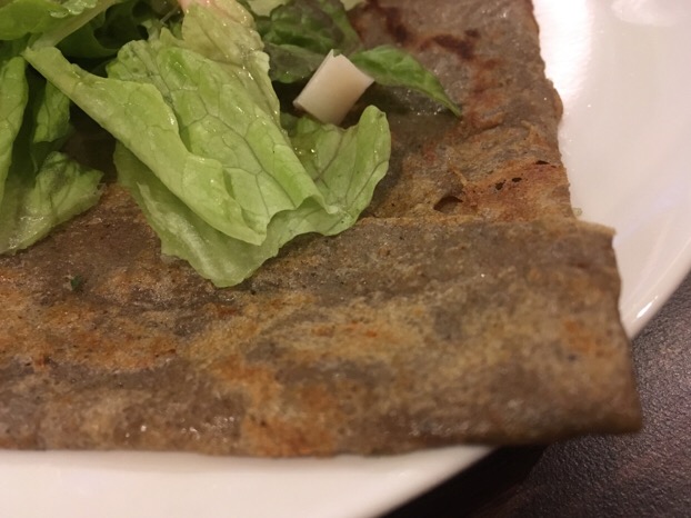 京都山科でからディナーまでそば粉のガレットが食べられる、カフェ×ダイニング クリストファーロビン。