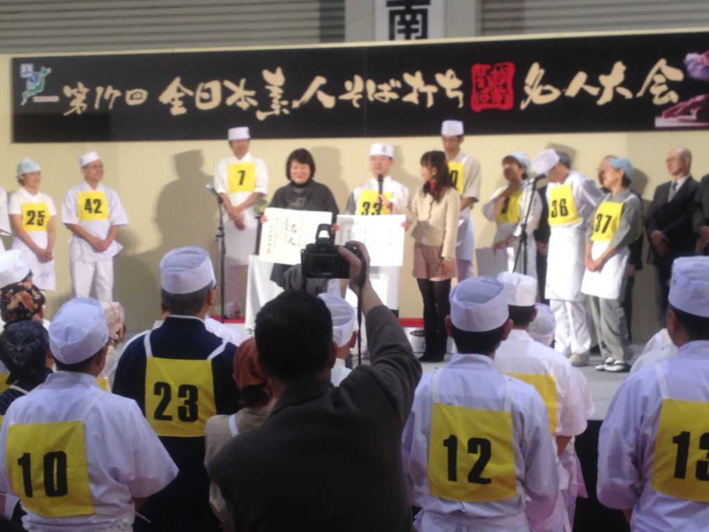 ふくいそばまつり「全日本素人そば打ち名人大会」は、県内外のお客様で大いに賑わいました。