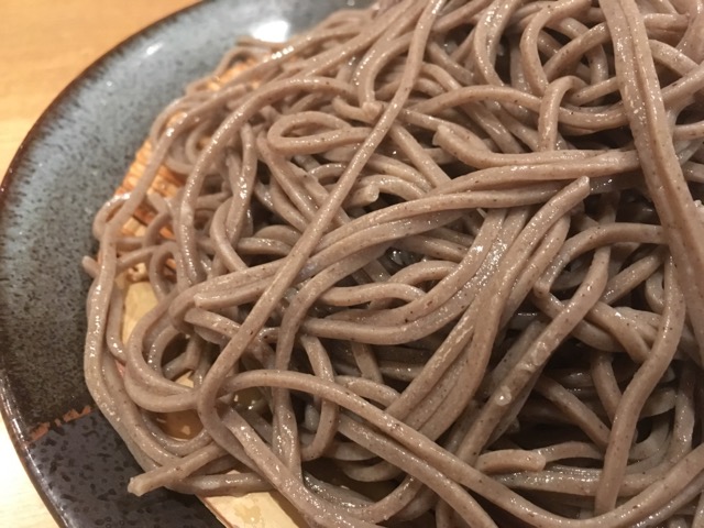 敦賀駅前まるさん屋の辛味大根の絞り汁とかえし醤油で食べる十割蕎麦「喜辛（きしん）そば」が美味い！