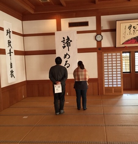 大人の書道教室グループ展「かげ」が、福井市の大安禅寺でありました。