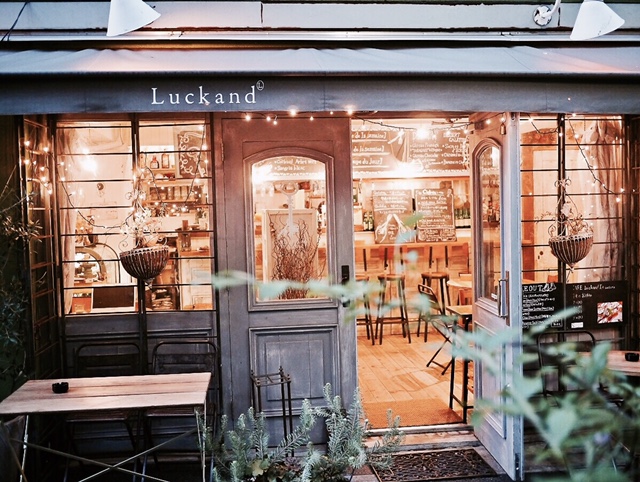 ラカンド ギャラリー カフェ＆バー 外観